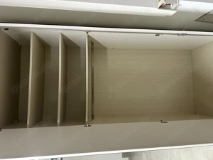 Geräumiger Spiegelschrank  Schrank Spiegel Ballett  