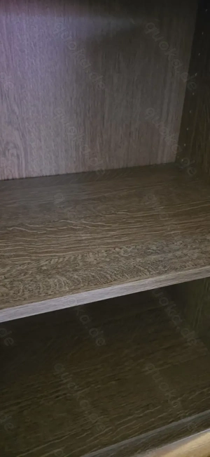 Wohnzimmerschrank mit Vitrine,geräumig,guter Zustand, Bild 4