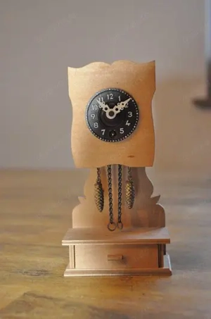 Puppenhaus Möbel aus den 1970 igern. Einzelteile für Sammler und Begeisterte.