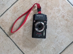 Olympus Tough TG-3 Outdoor-Kamera inkl. Zubehör 