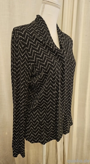 TCM Essentials Bluse schwarz weiße Punkte tailliert