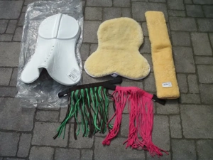 Sattelpad Lammfell Sitzauflage Gurtschoner ua Biete die abgebildeten Artikel günstig wegen Sportaufg