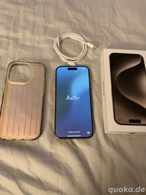 Apple iPhone 15 Pro   128 GB   Natur-Titan mit Rimowa-Hülle