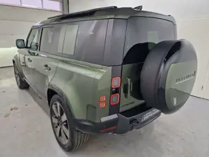 Land Rover Defender 110 D350 X-Dynamic HSE AHK 22-Zoll MY26 Bild 2