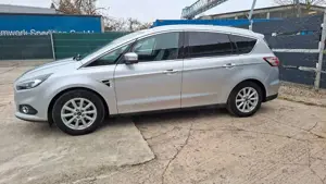 Ford S-Max S-MAX Titanium AWD/EURO6/KAMERA VORNE HINT Bild 5