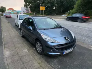 Peugeot 207 207 90Filou Bild 4