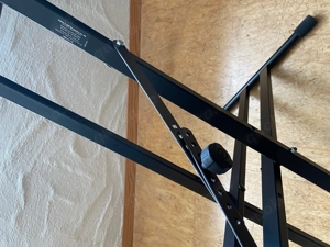 Keyboardständer doppelstebig zu verkaufen Bild 3