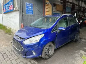 Ford B-Max Titanium