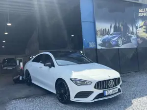 Mercedes-Benz CLA 220 4Matic AMG Line Vollausstattung mit Garantie