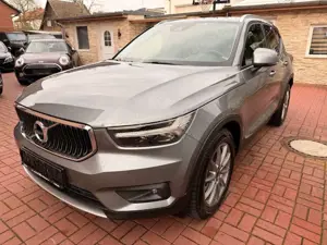 Volvo XC40 Momentum 2.0d AWD LED+NAVI+TEILLEDER+KAMER