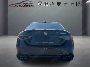 Alfa Romeo Giulia 2.9 V6 Bi-Turbo Quadrifoglio (EURO 6e) Bild 3