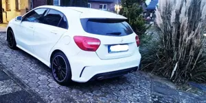 Mercedes-Benz A 200 7G-DCT Bild 3