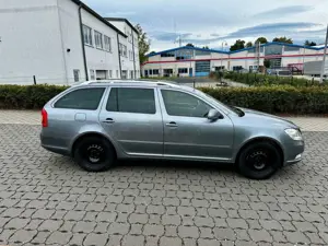 Skoda Octavia Combi 1.8 TSI DSG Elegance Bild 3