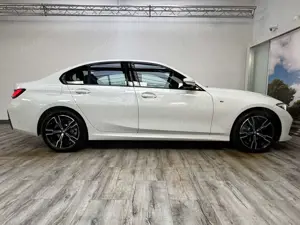 BMW 330 M Sportpaket eSitze Kamera Widescreen Bild 4