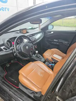 Alfa Romeo Giulietta Giulietta 1.6 JTDM 16V