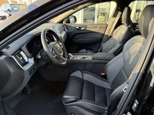 Volvo XC60 B5 Plus Black Edition AWD Bild 5
