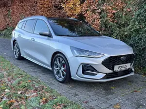 Ford Focus Turnier ST-Line X *NEUZUSTAND*