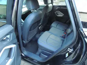 Audi Q3 Q3 40 TDI quattro S tronic S line Bild 4