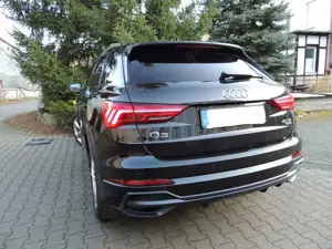 Audi Q3 Q3 40 TDI quattro S tronic S line Bild 5