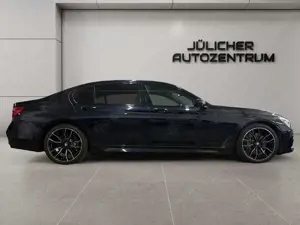 BMW 750 Li xDrive M-Paket , Insp + Tüv/Au Neu Bild 2