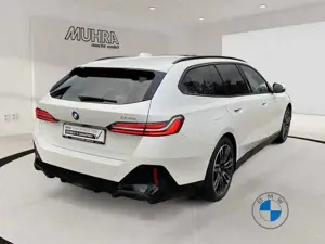 BMW 520 i Touring M Sport AHK Pano Memory Standhzg. HK Bild 5