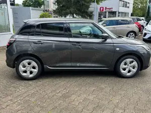Suzuki Swift OsterAngebot1.2 Comfort*Navi*LED* Bild 4