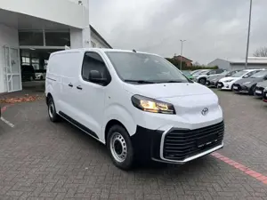 Toyota Proace 2,0-l-D-4D L1 Meister Bild 2