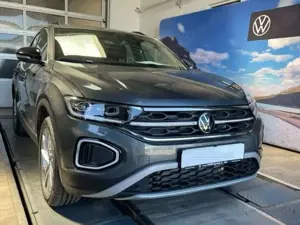 Volkswagen T-Roc 1.5 TSI DSG Life AHK ACC 17Z Kesy Side Kam