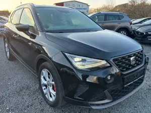 SEAT Arona 1.5 TSI *DSG*FR*PDCHI+VO+KAMERA*NAVI*DAB*F