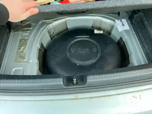 Volkswagen Polo Polo 1.0 Comfortline + LPG Bild 5