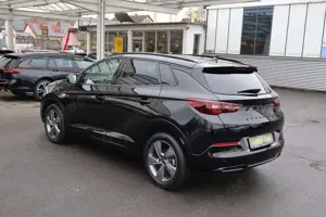 Opel Grandland 1.2 Turbo AT8 GS+NaviPro+360-Grad-Kamera+ Bild 3