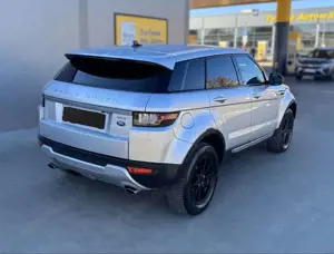 Land Rover Range Rover Evoque TD4 Aut. SE Bild 5