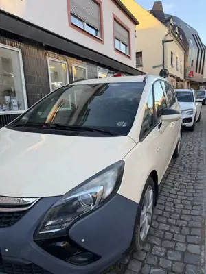 Opel Zafira 1.6 CNG Turbo Family Bild 3
