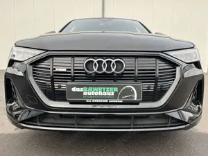 Audi e-tron 55 S-Line 220€ m.20% Anz. AHK 20 Zoll Optikp. Br Bild 3