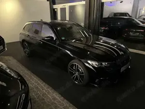 BMW 330 i XDriveTouring SportLine ab144€monatlich