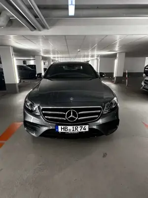 Mercedes-Benz E 200 9G-TRONIC AMG Line