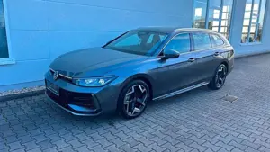 Volkswagen Passat Variant 2.0 TDI DSG R-Line 4WD*Matrix*AHK
