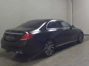 Mercedes-Benz E 300 d Avantgarde Navi Widescreen LED AHK RFK Bild 4