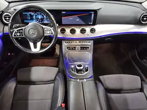 Mercedes-Benz E 300 d Avantgarde Navi Widescreen LED AHK RFK Bild 5