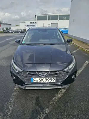Hyundai i20 blue 1.2 Trend