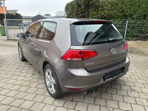 Volkswagen Golf VII Lim. Comfortline BMT Top gepflegt Bild 4