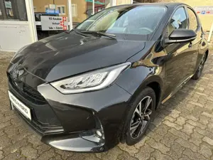 Toyota Yaris Hybrid Team Deutschland + Comfort Paket