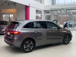 Mercedes-Benz B 200 Automatik LED+Navi+Kamera+DAB+MBUX Bild 3