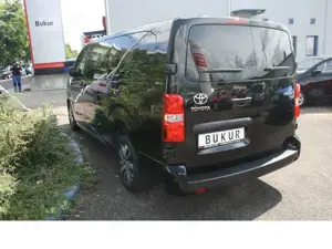 Toyota Proace L2 Shuttle Autom.Comfort 9 Sitzer Bild 3