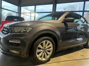 Volkswagen T-Roc T-Roc Cabriolet Cabriolet 1.5 TSI ACT  DSG R-Line Bild 2