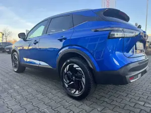 Nissan Qashqai 1.3 48V 7-AT Connecta LED AVM P-Dach S-K Bild 5