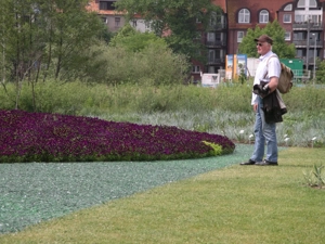 Suche geile junge Frau schlank und neugierig