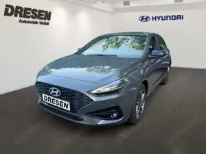 Hyundai i30 Advantage Mild-Hybrid Sitzheizung+Rückfahrkamera+P