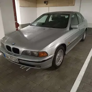 BMW 528 528i