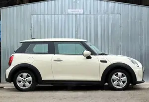 MINI One One Classic Trim/SITZ-HEIZ/LED/TEMP/PDC/MLTF Bild 5